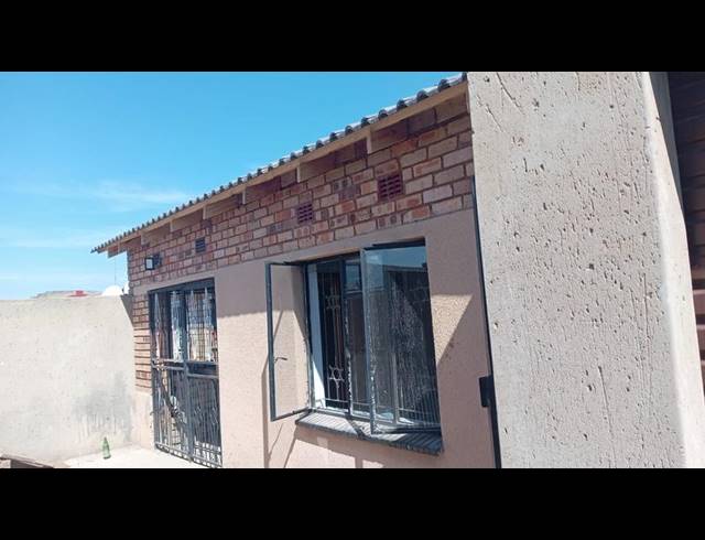 2 BEDROOM PROPERTY TO RENT IN EMDENI